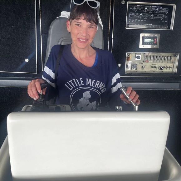 Meet your Posher, Jessica - Picture 2 of 4